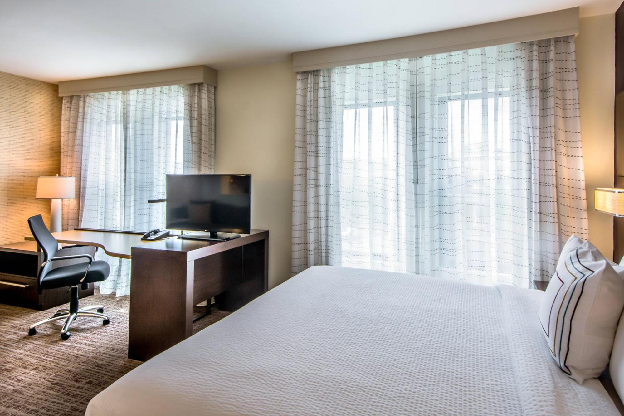 Residence Inn By Marriott Charlottesville Downtown Extérieur photo