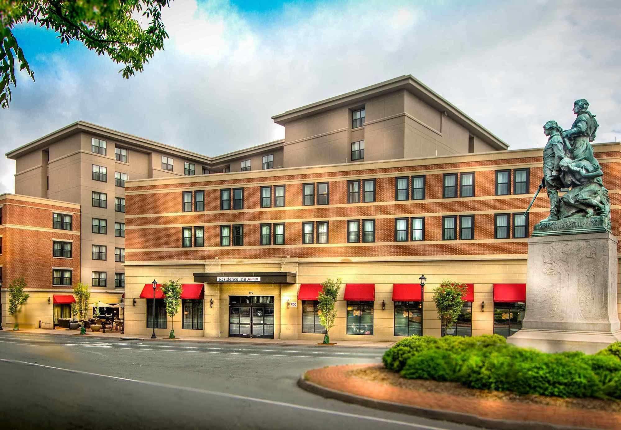 Residence Inn By Marriott Charlottesville Downtown Extérieur photo