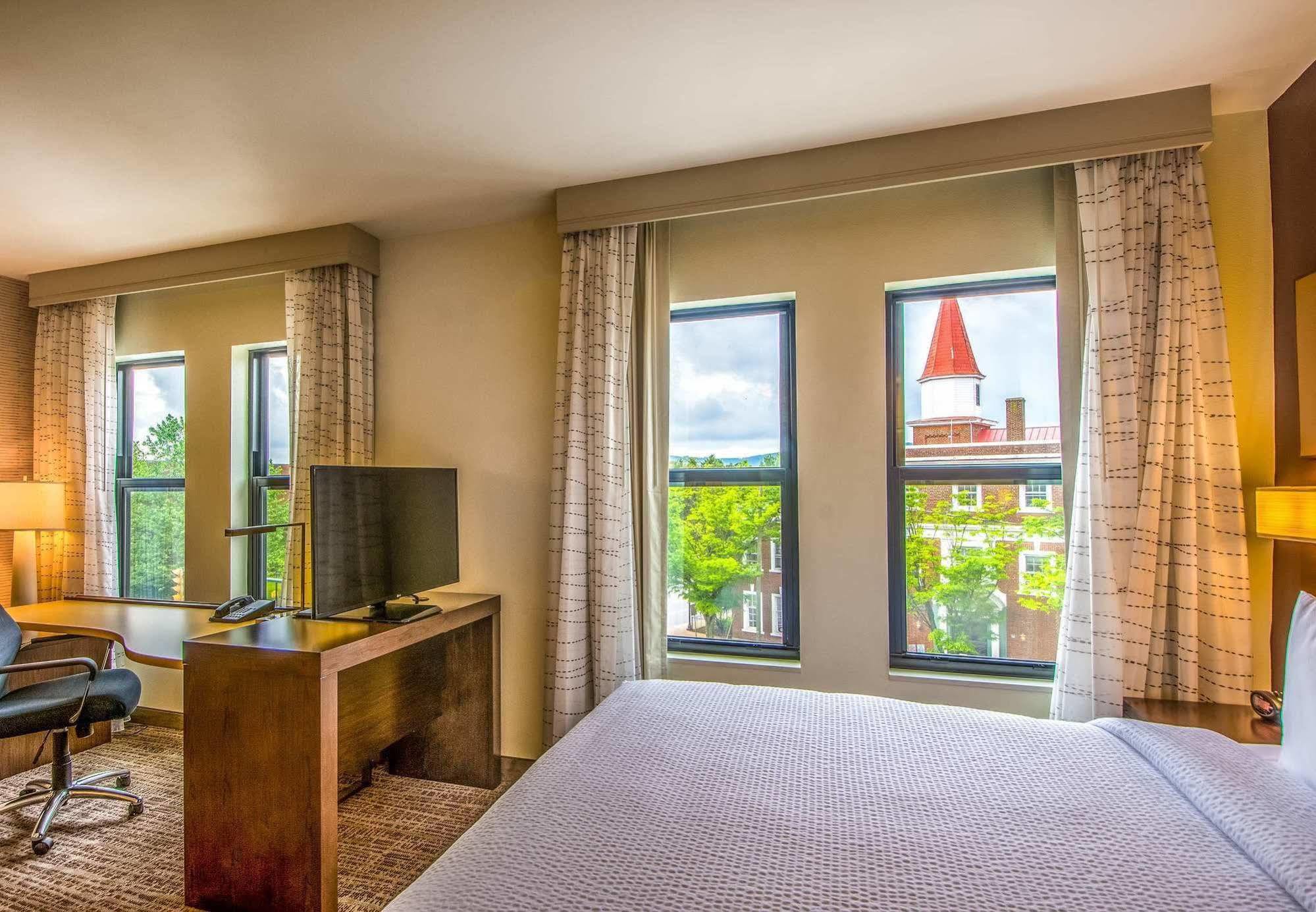 Residence Inn By Marriott Charlottesville Downtown Extérieur photo